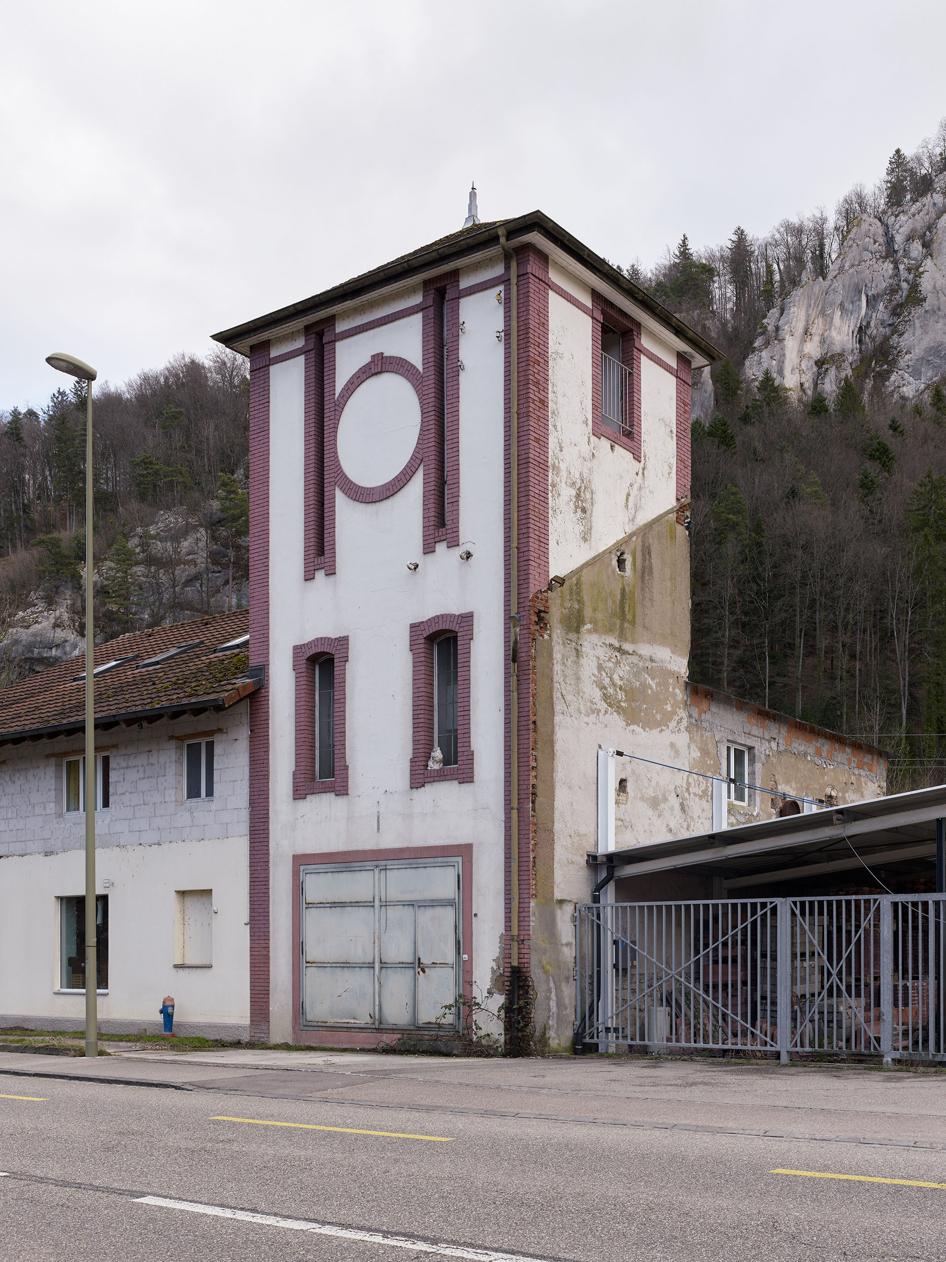 E17644 LI32 AP45 098399